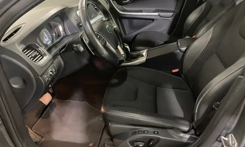 Volvo S60 T4 | Sport 2.0 lt Turbo