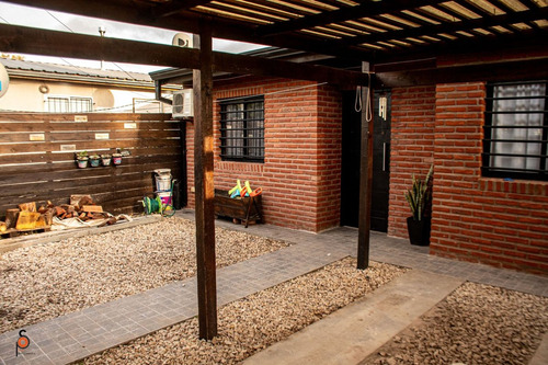 Casa De 3 Dormitorios En Venta