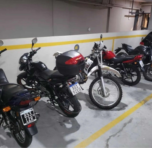 Alquilo Cochera Para Moto