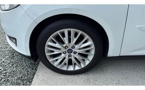 Ford Focus 2.0 SE PLUS FASTBACK 16V FLEX 4P POWERSHIFT