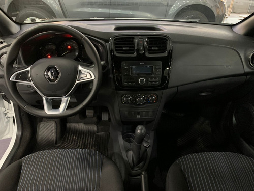 Imagen 6 de 15 de Renault Logan Life 1.6 Md