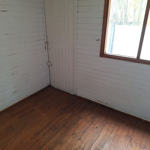 Casa En Venta De 5 Dorm. En Quillón