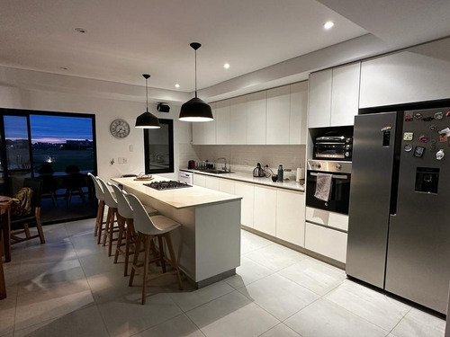 Imagen 7 de 26 de Casa Barrio Privado San Sebastian Escobar Lote Al Golf 5 Ambientes Con Pileta Climatizada