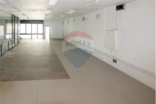 Venta Local Comercial Centro 394m² - Usd 165.000