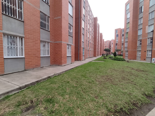  Hermoso Apartamento Soacha, Colombia (13129014531)