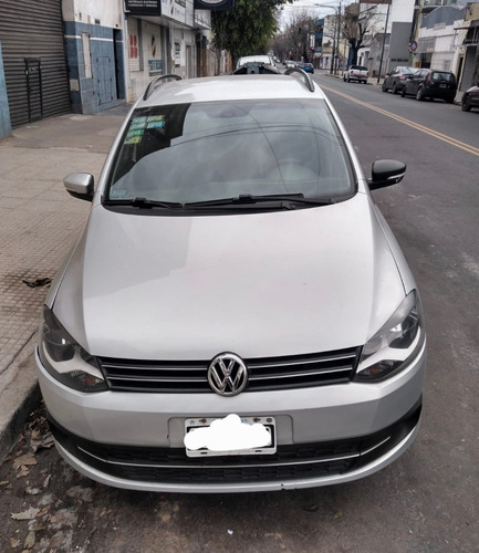 Imagen 3 de 10 de Volkswagen Suran 2014 1.6 Highline 101cv Cuero