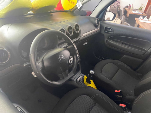 Imagem 3 de 4 de Citroën C3 Picasso 2013 1.5 Gl Flex 5p