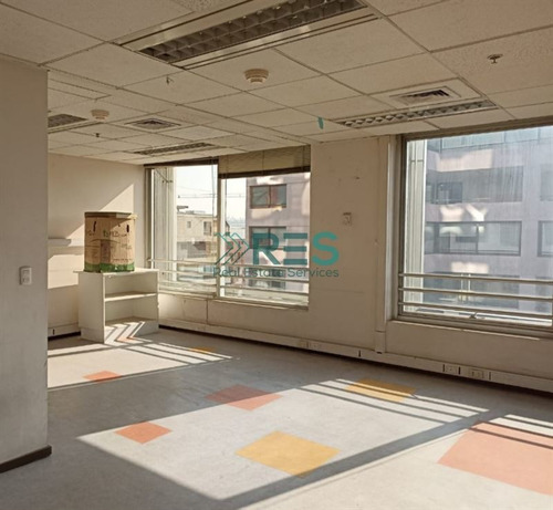 Imagen 13 de 24 de Excelente Oficina En Arriendo En Vitacura