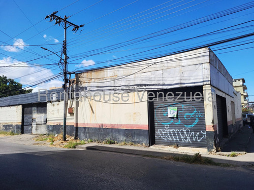 Galpón En Venta En El Centro La Victoria Aragua 25-16362irrr