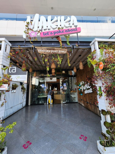 Local Comercial En Renta En P.b. En Plaza Vía Lomas - Lomas De Angelópolis