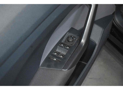 Volkswagen T-Cross 1.0 200 TSI TOTAL FLEX AUTOMÁTICO