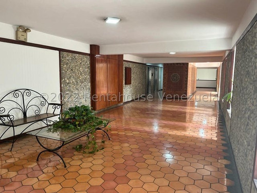 Se Vende Apartamento En Colinas De Bello Monte 