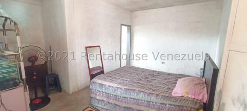 Imagen 19 de 30 de Casa En Venta El Ujano, Zona Este Barquisimeto, 242 Metros2, Construcción Nueva,facil Acceso A Zona Comercial. Contacto 0424-5620928 Flex 22-9075 Z29