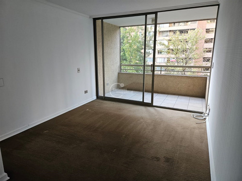 Departamento En Venta De 2 Dorm. En Las Condes