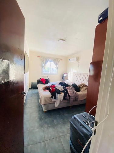 Venta Bº 1 Mario Bravo 1643 Galpón De 360m2 Y Dos Departamentos