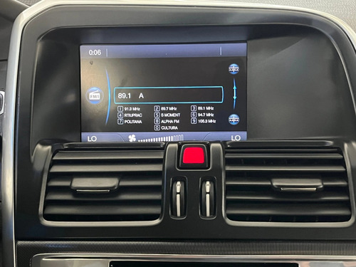 Volvo XC60 2.0 T5 RD TURBO GASOLINA 4P AUTOMÁTICO