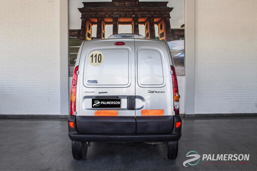 Imagen 4 de 13 de Renault Kangoo 2016 1.6 Furgon Ph3 Confort 1plc
