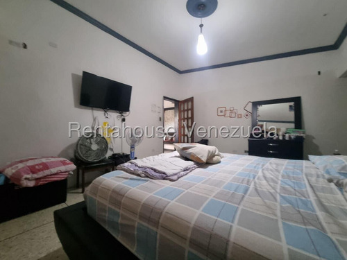 # Venta Espectacular Quinta Al Oeste De Barquisimeto,lara Eo