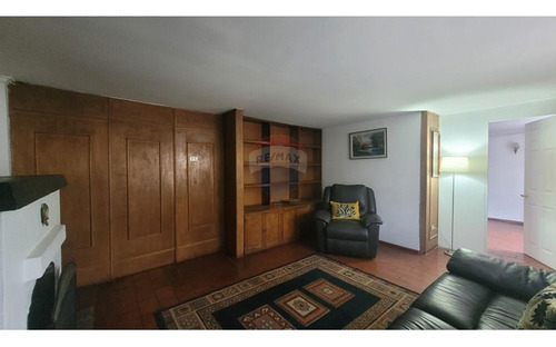 Se Vende Amplia Casa En La Comuna De Macul