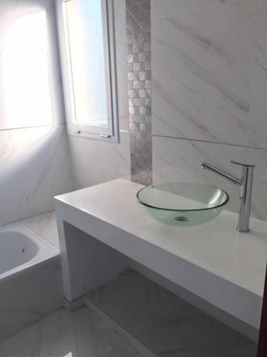 Imagen 13 de 22 de En Venta. Depto 2 Amb + Entrepiso, Terraza Y 2 Aires Acond.