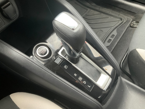 Imagen 15 de 15 de Nissan Versa Advance 2020