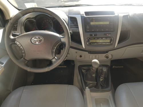 Toyota Hillux Srv 4x4