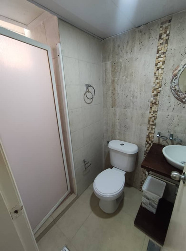 Apartamento En Tucacas, Conjunto Residencial Atlantis Palace. S.p