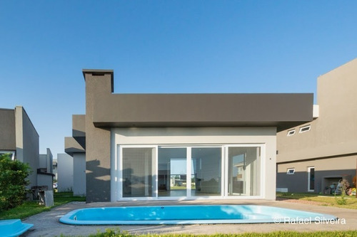 Imagem 5 de 20 de Casa À Venda Em Xangri-lá - Ca01010 - 34975817