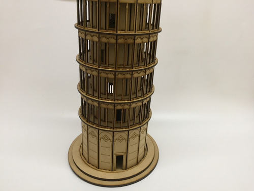 Imagen 4 de 5 de Torre De Pisa 48cm Maqueta