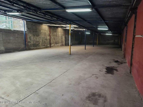 Local (bodega) En Renta En Ecatepec De Morelos, Santa Maria Tulpetlac Am. 25-742