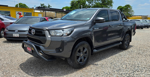 Toyota Hilux 2.7 Cabina Doble Sr Mt