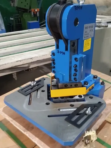 Punzonadora Angular Manual Modelo Hn-3-102 Para Chapa 3mm
