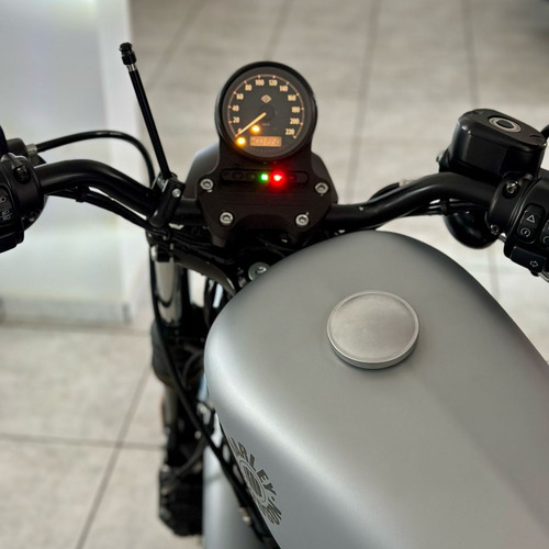 Xl 883n Iron