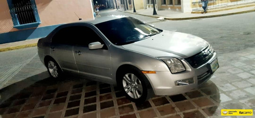 Ford Fusion .