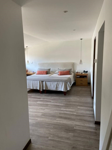 Preciosa Casa Barrio Lo Beltran, Remodelada!!! Vitacura.