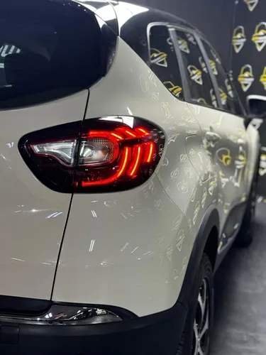 Renault Captur 2.0 Iconic At