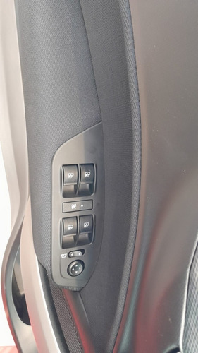 Imagen 8 de 17 de Fiat Argo 1.8 Precision 2022