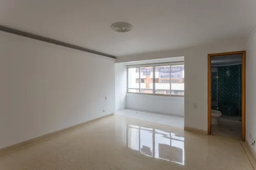 Apartamento En Venta En Laureles. Cod V12354