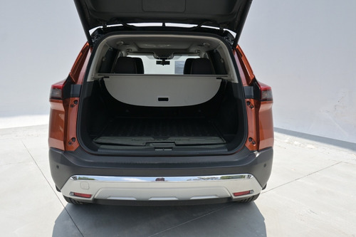 Nissan X-Trail Platinum Plus 2 Row