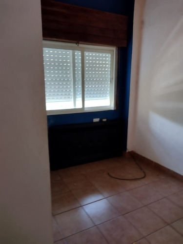 Imagen 10 de 14 de Casa Ideal Dos Familias En Venta - Villa Tesei