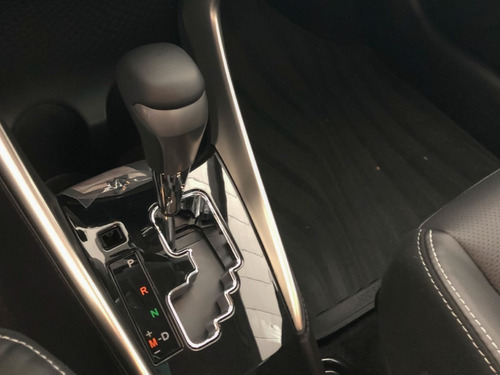 Imagen 4 de 18 de Toyota Yaris 4p Xls Cvt My 2022 Reserva De Cupo Mr
