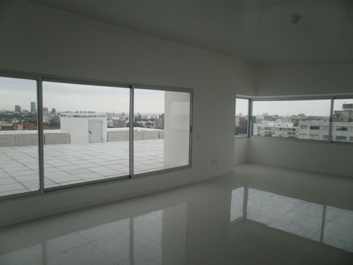 Edificio A Estrenar, Se Alquila U$s 14/m2 Todo Un Piso En Gris O Fracciones, A Negociar