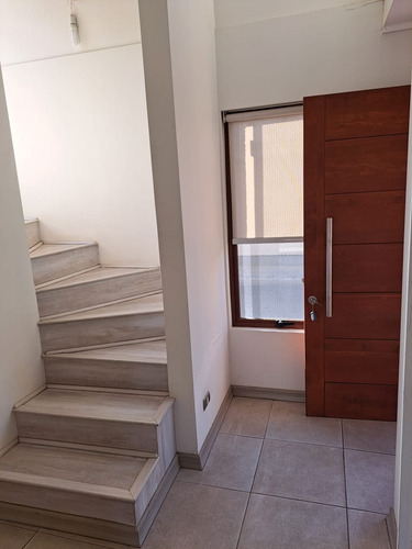 Hermosa Casa De 2 Pisos Quillota