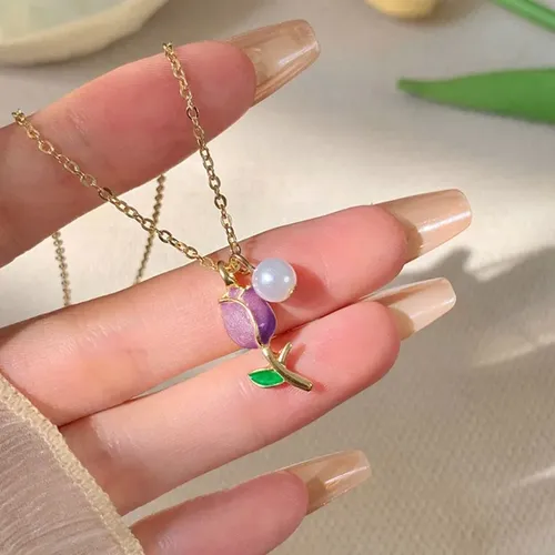 Colar Com Pingente De Tulipa Esmaltada Com Detalhe De Pérola Feminino — foto 1