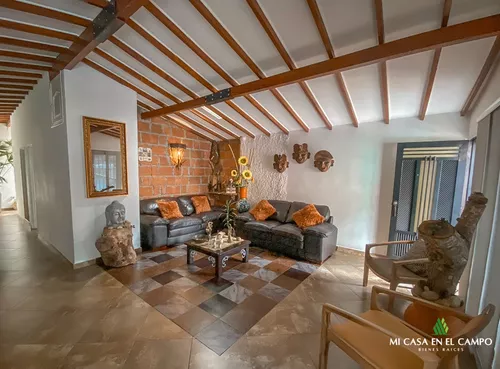 Casa En Venta A 2 Cuadras Del Parque De Bello