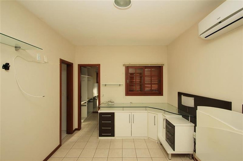 Casa À Venda, 224 M² Por R$ 1.350.000,00 - Itacorubi - Florianópolis/sc - Ca3321