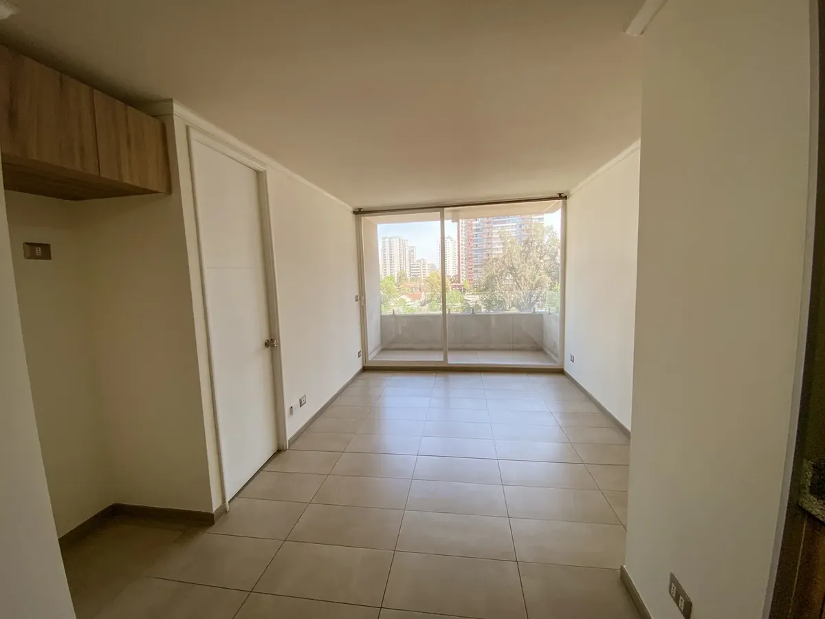 Imagen 4 de 14 de Departamento En Venta En Lo Vial, San Miguel