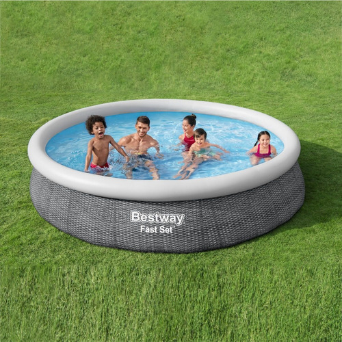 Imagen 3 de 9 de Pileta Inflable Bestway Redonda Grande 5377l 366x76cm 57273