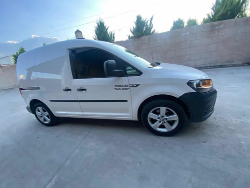 Imagen 4 de 12 de Volkswagen Caddy 2016 1.6 Base Mt