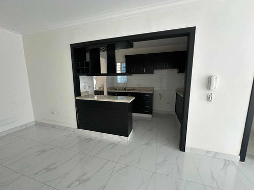 Vendo Apartamento De 3 Habitaciones En Las Cayenas